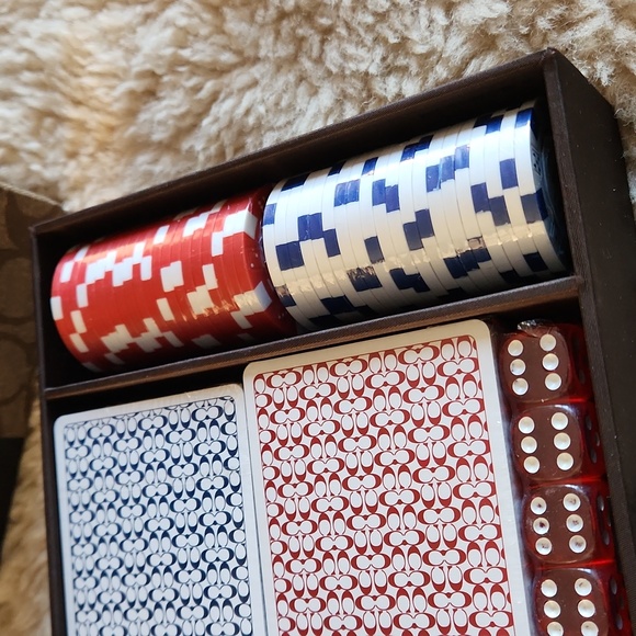 Awesome NWOT Coach Poker Set In Storage Chest 🎲♣️♠️ - Picture 13 of 15